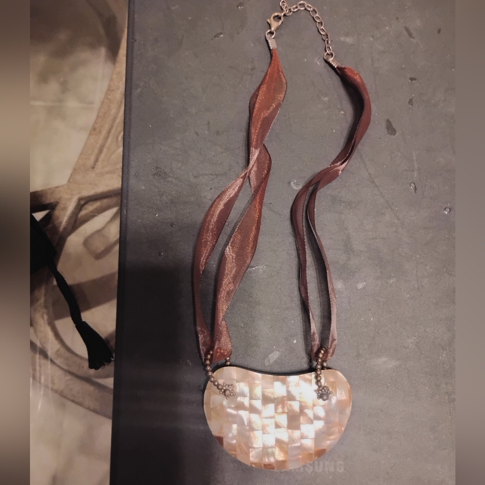 Kidney Shaped Mother Of Pearl, Abolone Shell Necklace W/925 STERLING SILVER